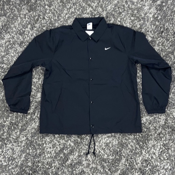 New NIKE Sportswear Authentics Mens Coaches Jacket in Black - Picture 2 of 14